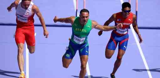 Tolentino apologizes, withdraws due to injury