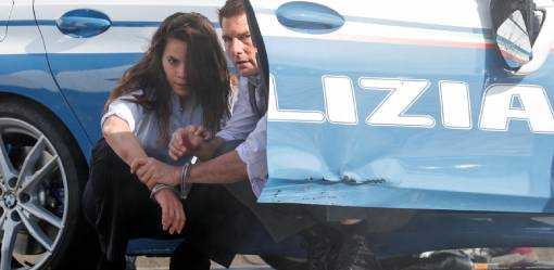 Tom Cruise shows off latest daredevil 'Mission: Impossible' stunt