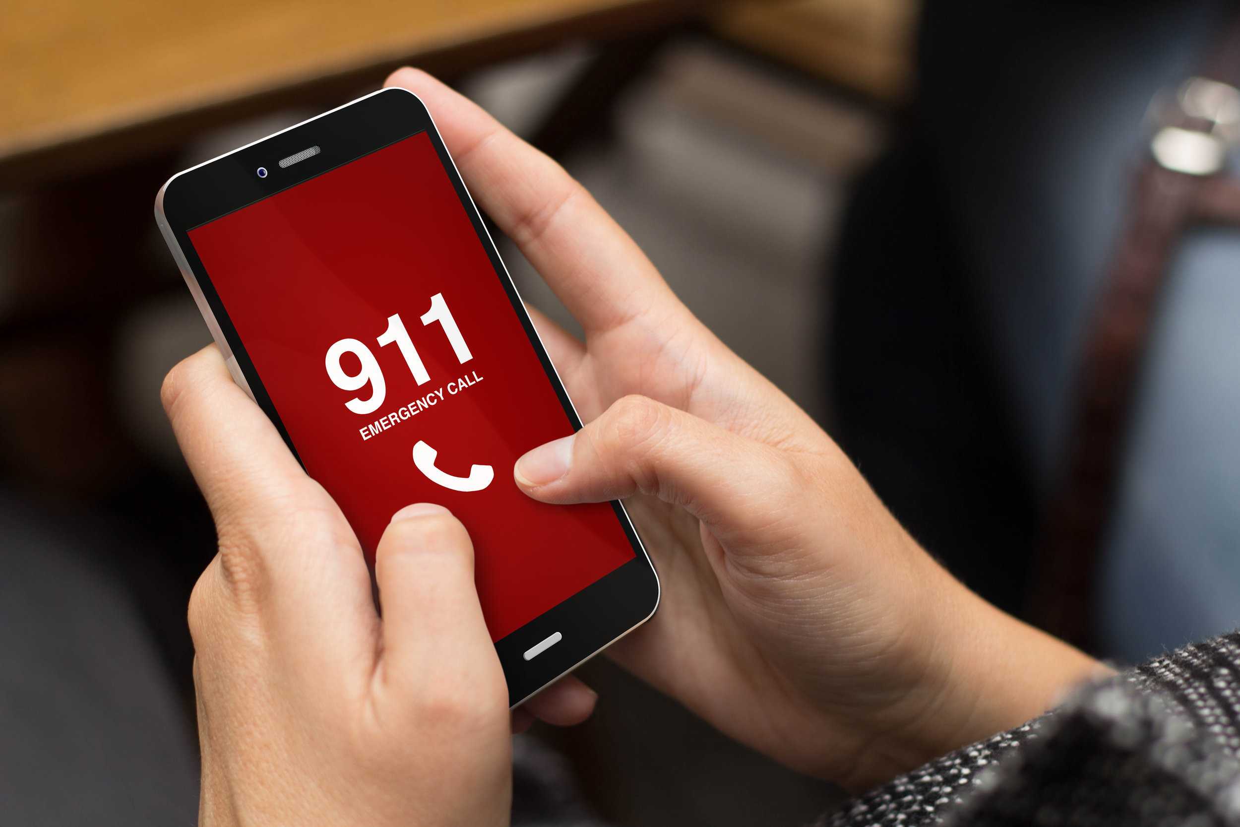 Traslación 2025: Emergency hotlines you need to save
