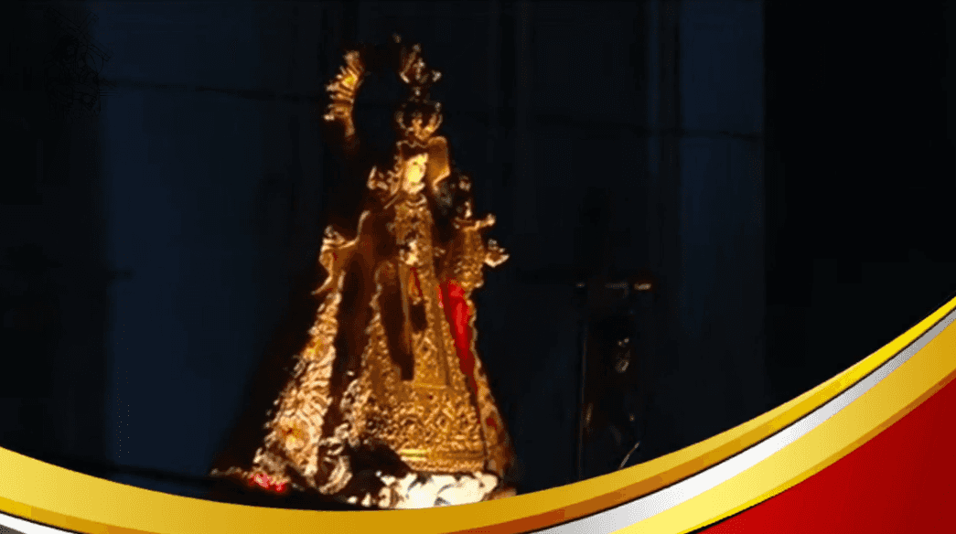 Traslación update: devotees witness the traditional "Dungaw"