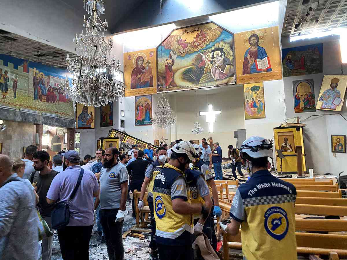 Twenty killed in suicide bombing at Damascus church
