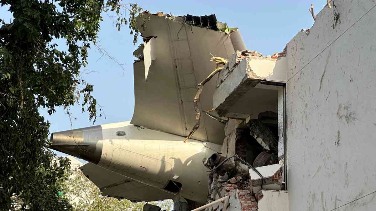 US sees no immediate reason to ground Boeing 787 after Air India crash
