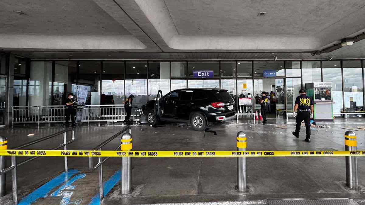 Vehicle rams into NAIA Terminal 1 entrance