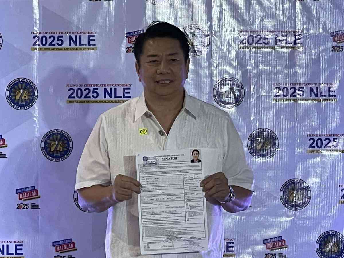 Willie Revillame files COC for Senator on final day of filing