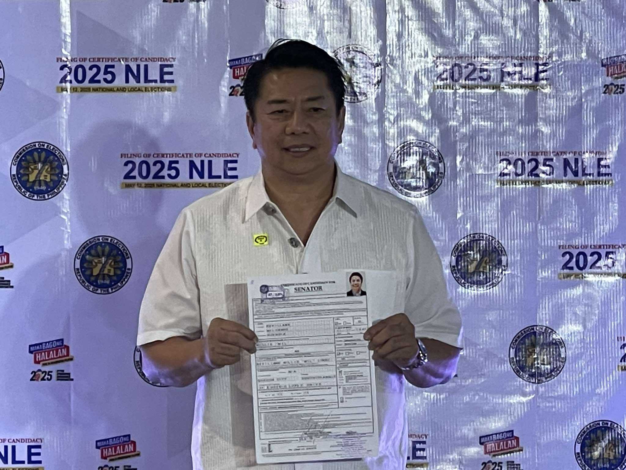 Willie Revillame files COC for Senator on final day of filing